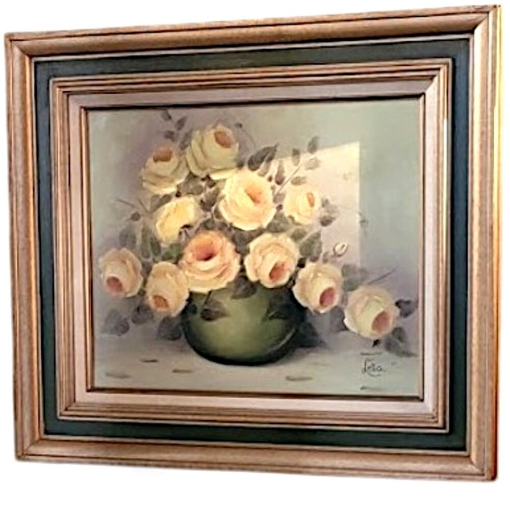 Signed Vintage Oil Painting of Golden Roses in Ornate Gold Frame – Leta